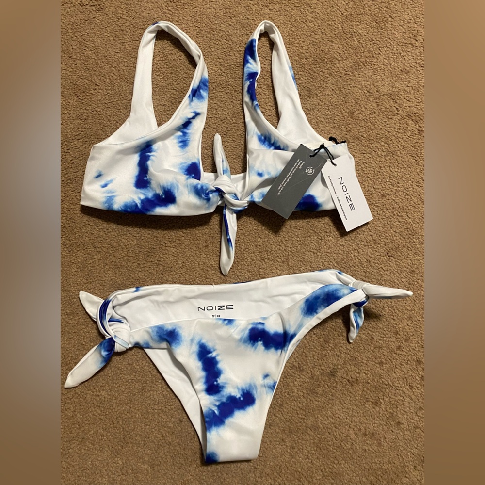 XS. BNWT Noize 2 piece Bikini. White and Blue tie dye print.